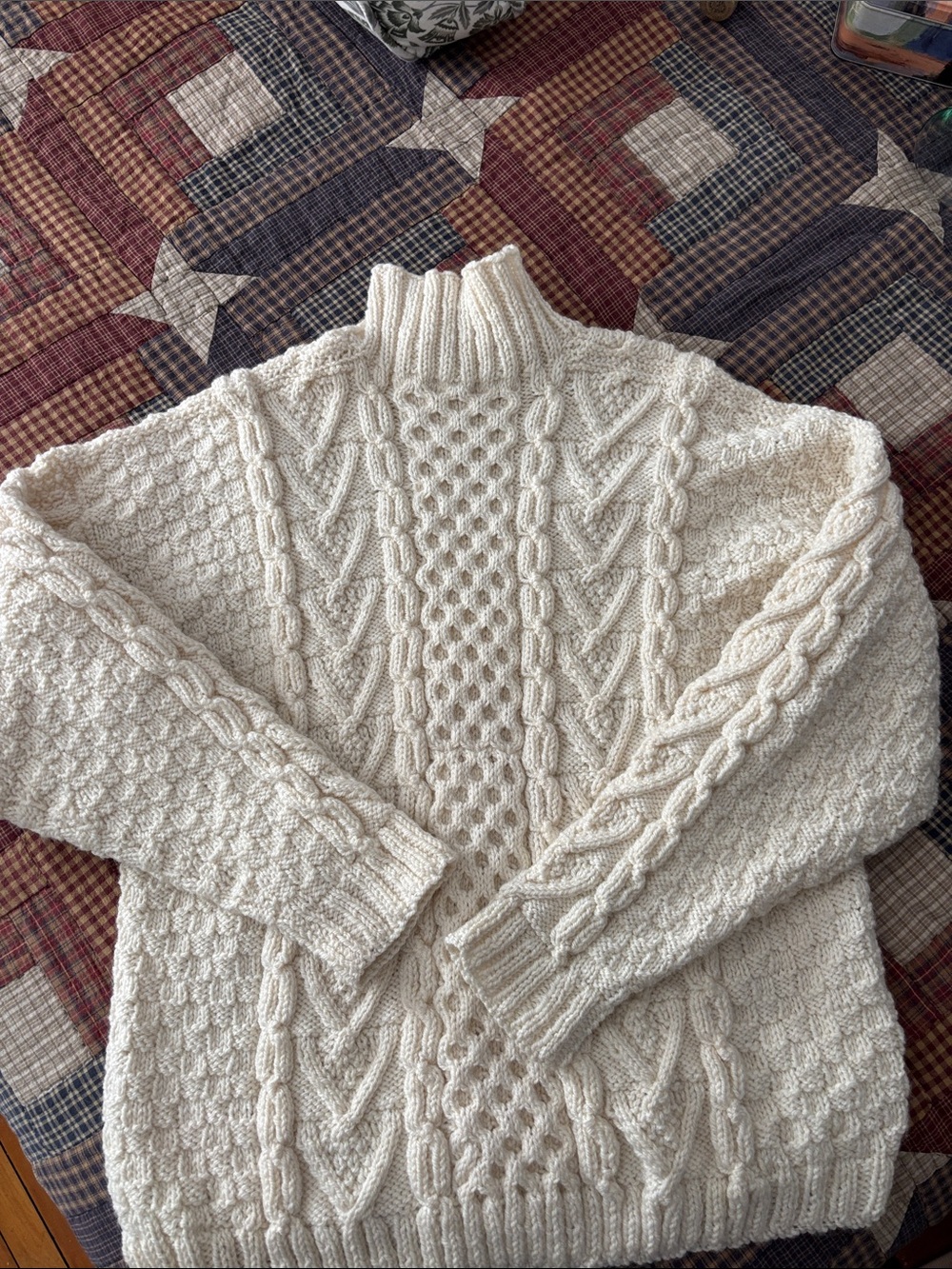 Men's Cable-Knit Turtleneck Sweater in Cream